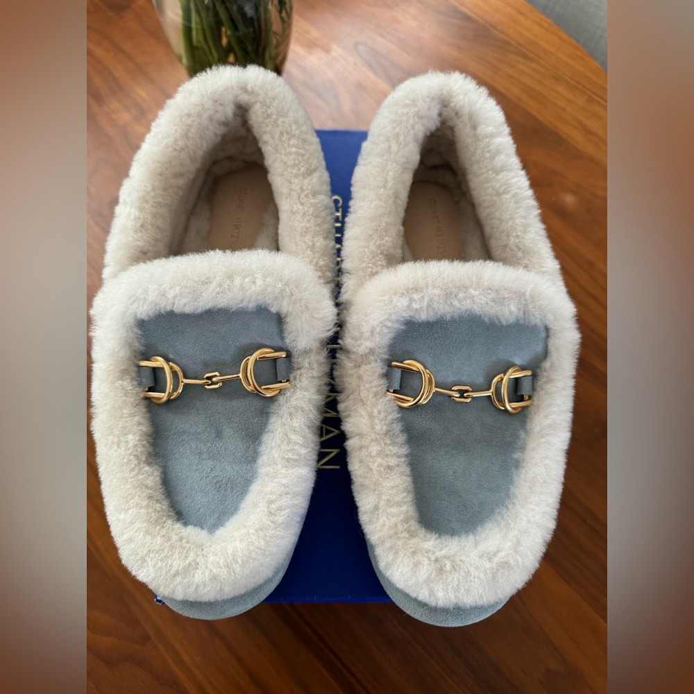 The OWEN BUCKLE COZY DRIVING LOAFER